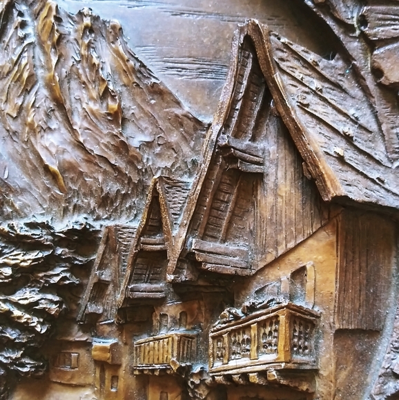 Carved wooden plack - Picture 2 of 4